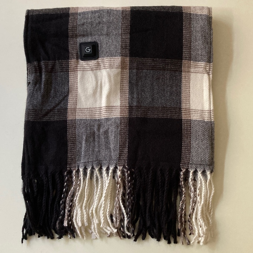 Wulcea Heated Scarf - Plaid Black/Tan/White